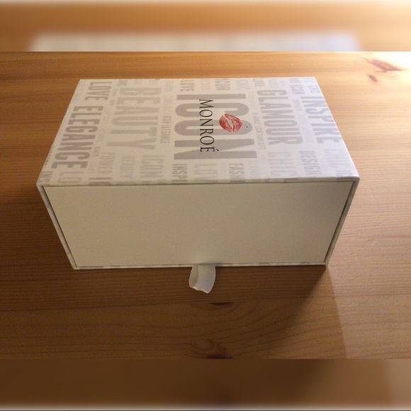 MONROÉ blue watch - Picture 7 of 9